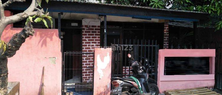 Dijual Rumah Hitung Tanah Lokasi Di Tanjung Priok, Strtegis, Bebas Banjir      *rina 1