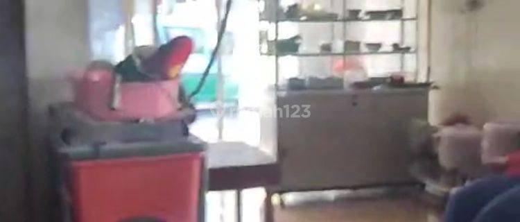 DISEWAKAN KIOS DI SARIJADI LOKASI STRATEGIS SIAP PAKAI COCOK UNTUK KULINER DAN PERKANTORAN 1