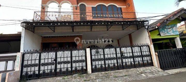 Dijual Rumah 2,5 Lantai Siap Huni Koja Jakarta Utara  1