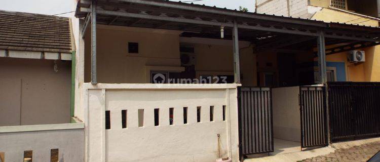 Dijual Rumah Dalam Komplek Green Lake Village, Pamulang 1