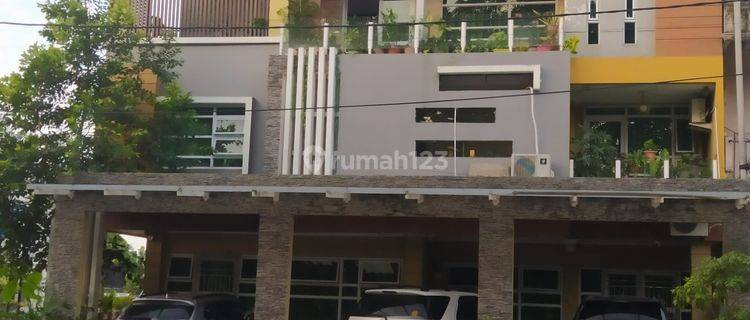 Dijual Cepat Rumah 3 Lantai di Tiban Koperasi 1