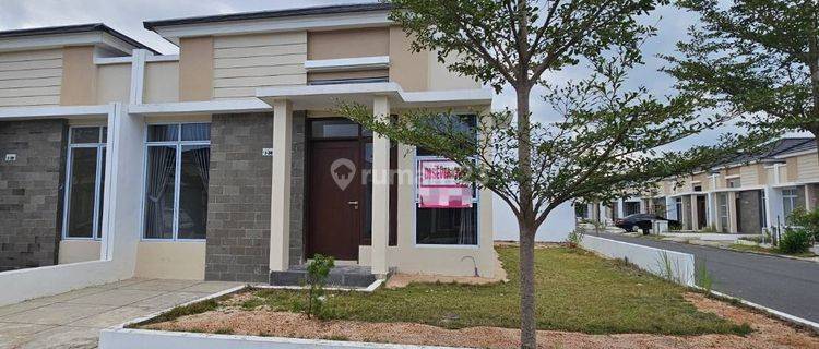 Disewakan Rumah Hook Di Cemara Park, Batam Center 1
