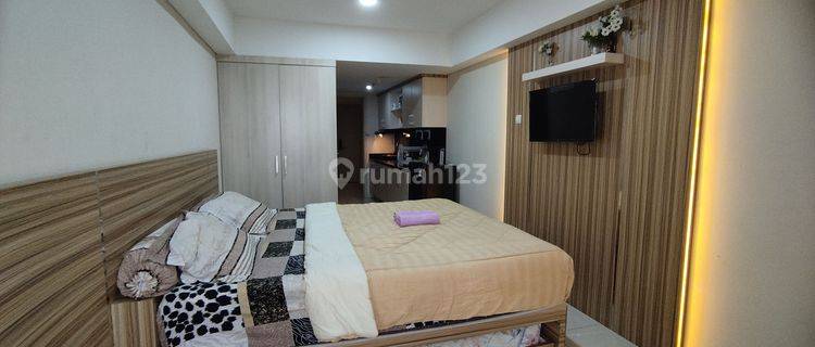 Sewa Apartemen warhol Louis Kienne Simpang 5 Furnished 1