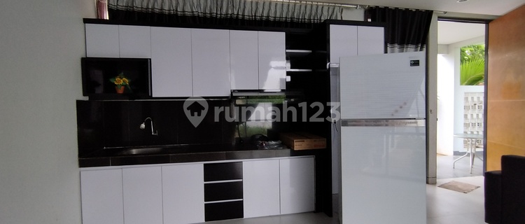 Rumah Luas Full Furnished di Bsb City Cluster Naraya Depan Danau, Kamar Tidur 3+1, Fasilitas Lengkap, Taman Pribadi Luas, Dekat Unika, Akses Tol Krapyak, Kawasan Industri 1