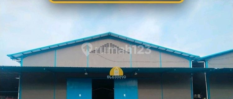 Ready-to-Occupy Warehouse for Rent in Banjardowo Genuk, Flood-Free, Strategic Location with Container Truck Access 1
