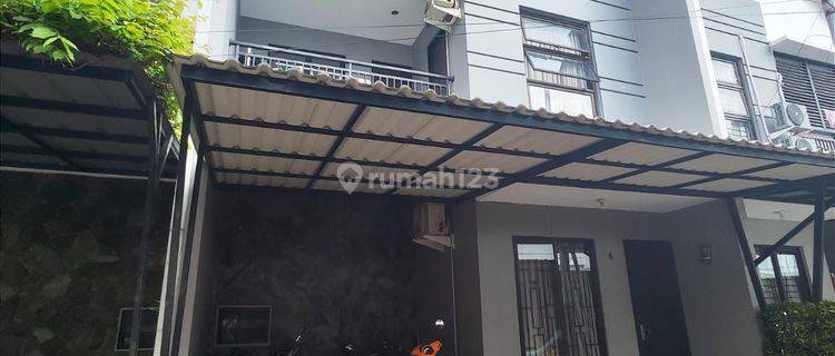 Rumah 2 Lantai Full Furnish Townhouse 5 Menit Ke Stasiun Sudimara 1