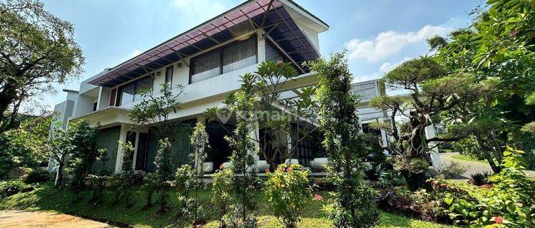 Rumah Mewah Hook 3 Lantai Dalam Cluster Delatinos BSD 1