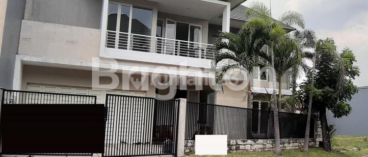 Graha Famili Modern Minimalist Spacious Luxury House 1