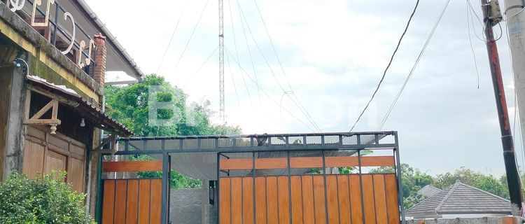 EXPOSED BRICK GEBYOK HOUSE IN BANGUNJIWO YOGYA 1