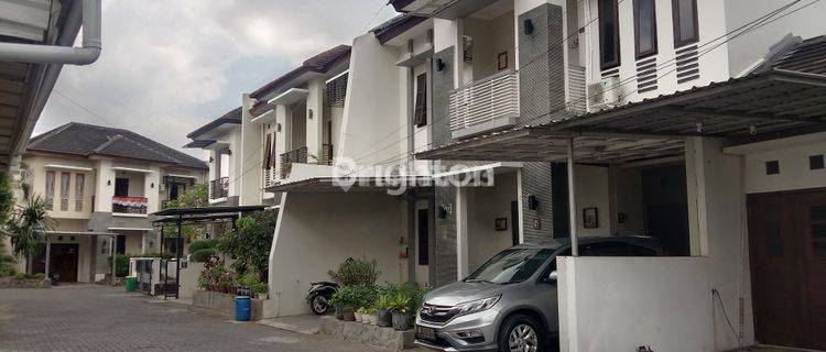 RUMAH 2LT FULLY FURNISHED DALAM CLUSTER LOKASI STRATEGIS DEKAT KANTOR BALAI KOTA YOGYAKARTA 1