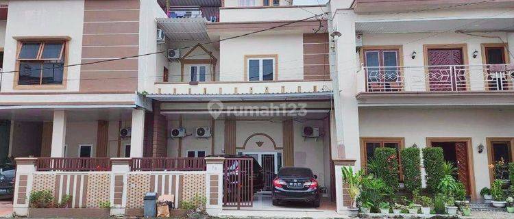  Rumah Mewah 2,5 Lantai Full Furniture Di Medan Selayang 1