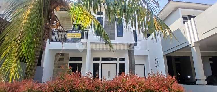 Hunian Bagus 2 Lantai Furnish Puri Krakatau Hijau 1