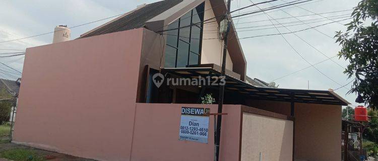 Hunian Posisi Sudut Semi Furnished Grand Pesona 1