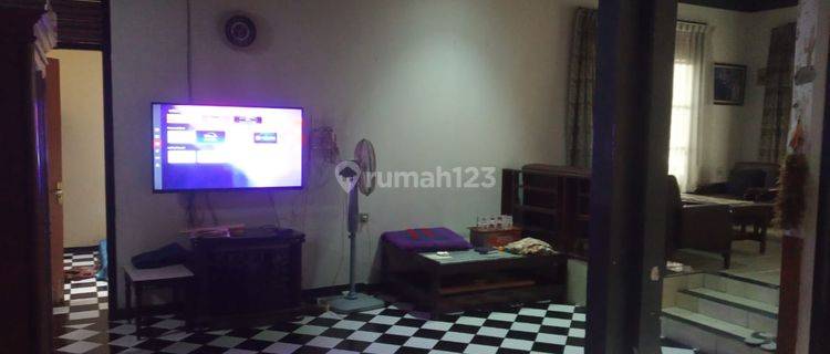 Rumah 2 Lantai Bagus Unfurnished SHM di Margahayu Permai, Bandung 1