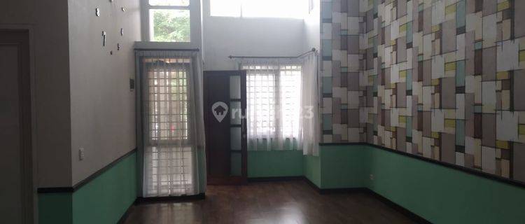 Rumah Bagus Unfurnished SHM di Mayang Sunda, Bandung 1