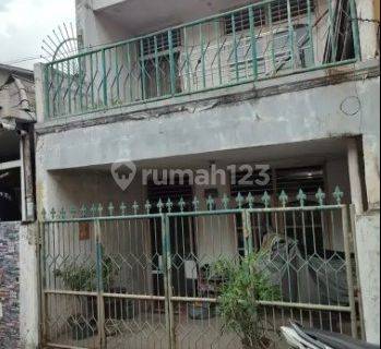 Rumah hitung tanah 2 lantai SHM Duri Kepa Jakarta Barat 1