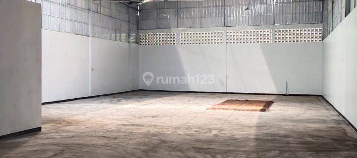 Gudang Di Ki Ageng Gribik Malang Cocok Untuk Kantor Distributor  1