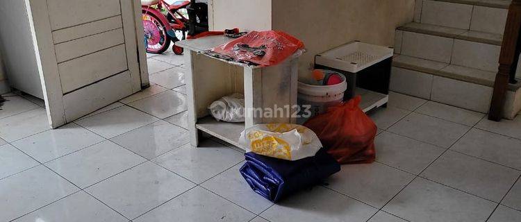 Rumah Hook Lantai 2 Unfurnised Villa Nusa Indah 1