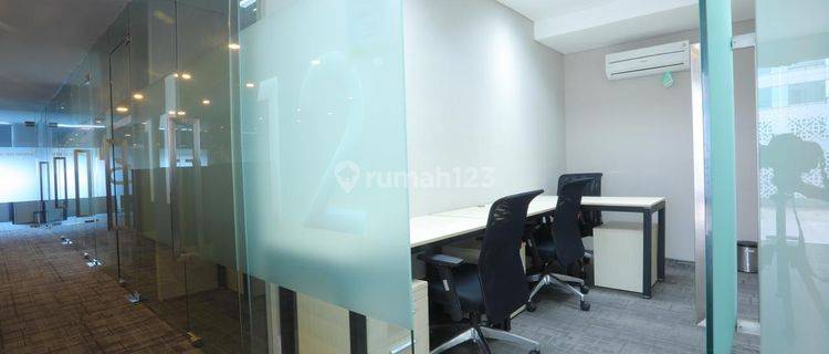 Sewa Kantor Kapasitas 3 Orang Fully Furnished Menara 165 Jaksel 1