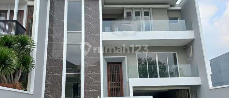Dijual rumah raffles citraland 1