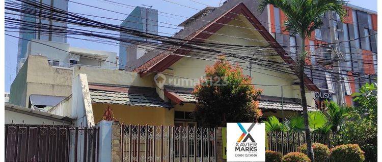 Dijual rumah lama jalan sumatera 1