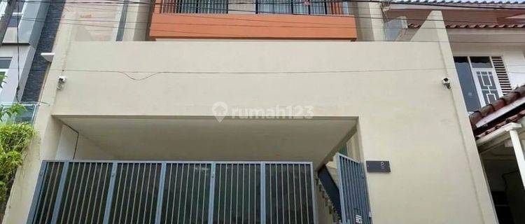 For Sale Brand New House 4 Lantai Semi Furnished di Pulomas 1