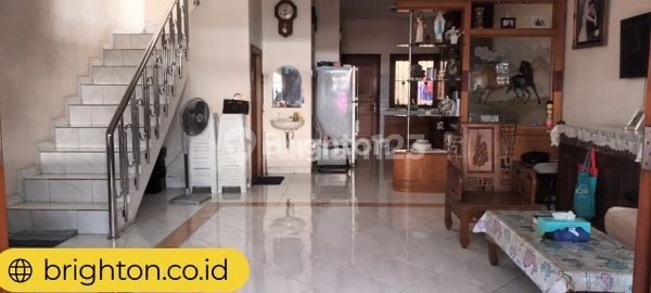 For Sale 2.5 Story House in Jelambar Utama, West Jakarta 1