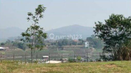 Tanah Luas di Tatar Tedjakencana Kota Baru Parahyangan 1