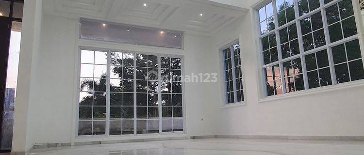 Rumah Mewah Pantai Indah Kapuk,pik 1,lift, Kolam Renang,karoke Room. 1