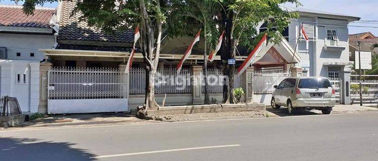 DIJUAL RUMAH DI PINGGIR JALAN SUNU 1