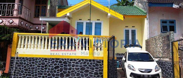 Rumah Villa Cantik Terawat Di Kawasan Wisata Pujon Dekat Batu 1