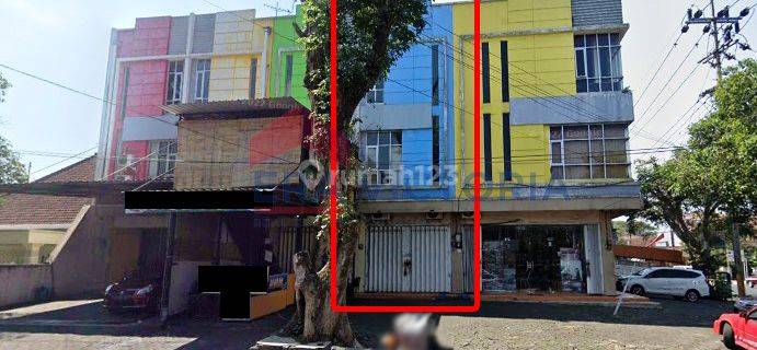 Ruko 3 Lantai Kawasan Ramai Kasin Cocok Untuk Kantor Usaha 1
