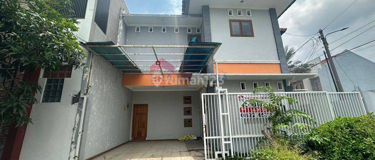 Rumah Bagus 2 Lantai Lokasi Strategis di Babatan Wiyung Kota Surabaya 1