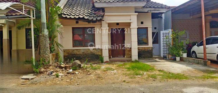 Rumah Strategis Dan Siap Huni Di Jalan Dahlia 1