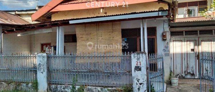 Rumah Strategis Dan Siap Huni Di Jalan Belibis  1