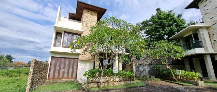 Luxury 3 Bedroom Fully Furnished Villa View GWK near Jimbaran Hub 1