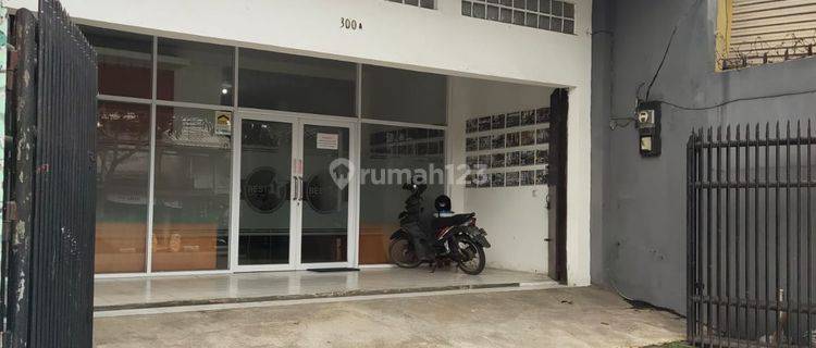 Ruko Strategis Jalan Raya Moh Toha dekat Komplek Mekar Wangi 1