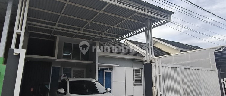 Modern Minimalist 1-Story House In Bumi Sempaja Housing Complex 1