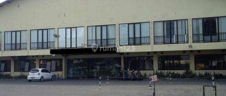 Raya Tandes Gudang 0 Jalan, Akses Jalan Ramai 1