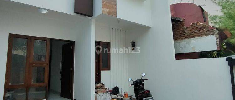 Rumah Baru Bonus Kitchen Set Di Komplek Pondok Bambu 1