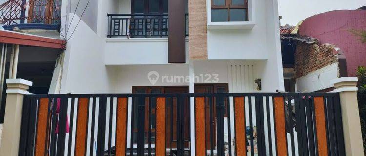 Rumah Baru Siap Huni Dalam Komplek Pondok Bambu Dekat Cipinang 1