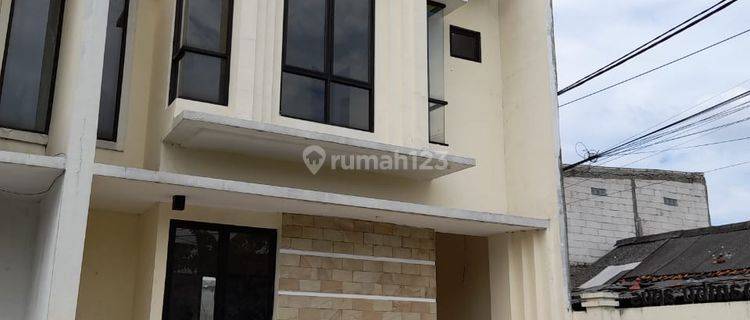 Rumah Baru Siap Huni Dengan 2 Carport 5 Menit Ke Toll Bambu Apus 1