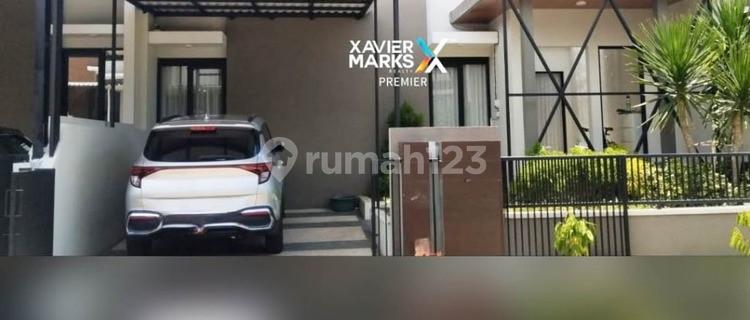 For Sale Modern House Fully Furnished with Front Garden Carport Already Canopied and Lightning Rod Installed Ready to Occupy Luxury Cluster Area Strategic Location Near Educational Center and Culinary Center in Austinville Dieng Malang City H081 1