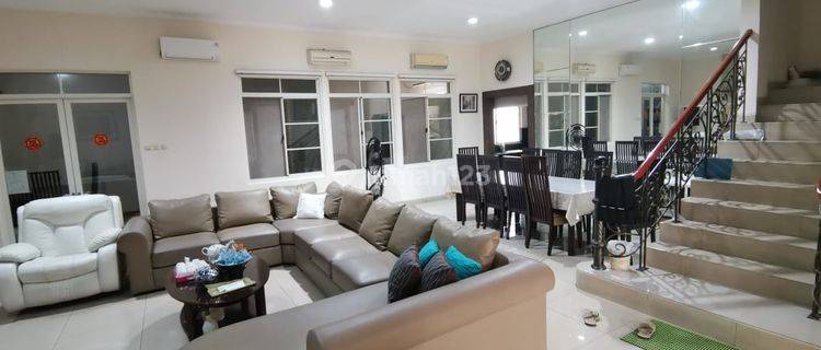 Rumah PIK Florence Grande 300 m2 2 Lantai 4 Kamar Tidur Furnished Hadap Barat SHM Bagus 1