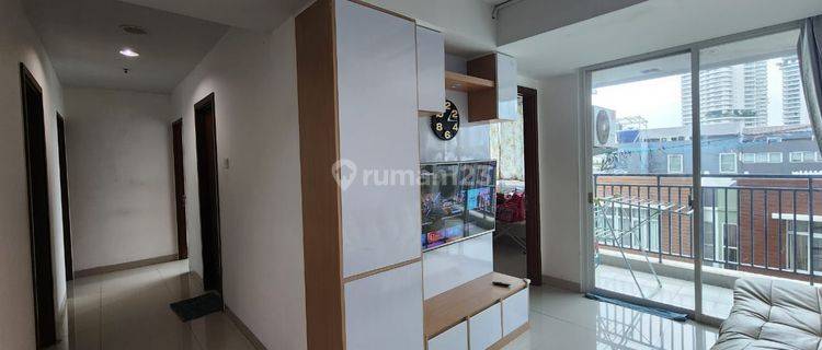 Apartment Spinghill Terrace Kemayoran 99m2 3br Furnished View Pool Lantai Rendah Siap Huni  1