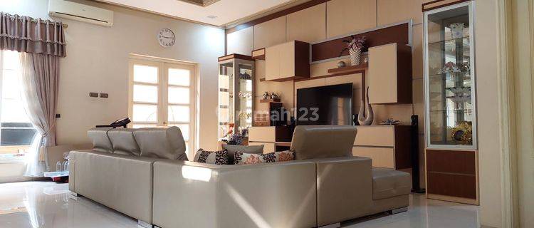 Rumah Pik Venice 12x20 4 Kamar Tidur Semi Furnished Hadap Barat Laut SHM Siap Huni Pantai Indah Kapuk 1