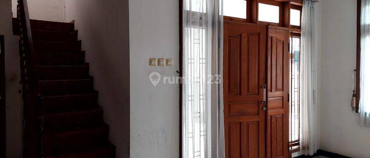 Rumah Meruya 10x20 2 Lantai 5 Kamar Tidur SHM Hadap Timur Bagus 1