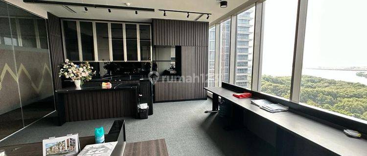 Office space Gold Coast 114m² Siap Huni Bagus Ruang Usaha PIK 1