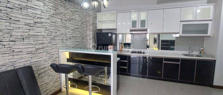 Disewa Apartemen Waterplace Residence Semi Penthouse 1