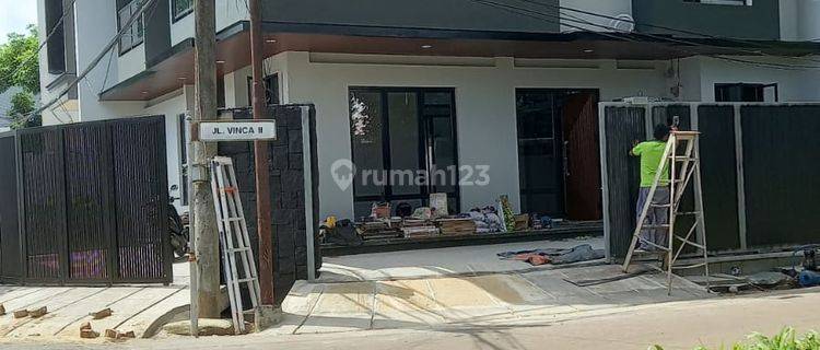 DIJUAL RUMAH DI GRIYA LOKA BSD 1